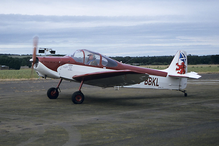 Societe Menavia Piel Emeraude CP301A G-BBKL