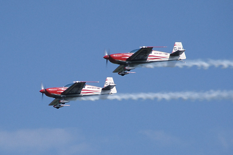 Extra 300Ls G-IILI and G-IIMI