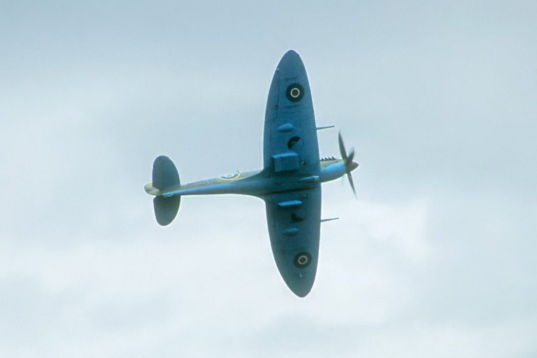 Supermarine Spitfire Mk.5b AB910