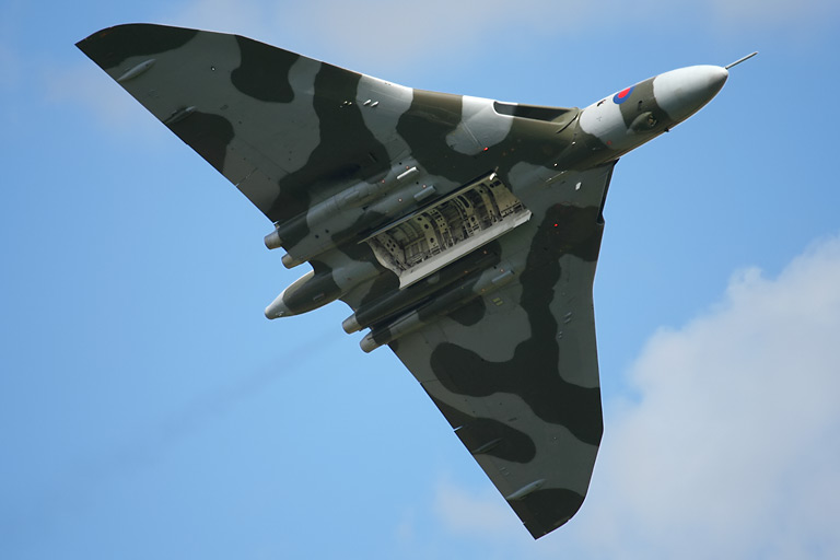 Avro Vulcan B2 XH558/G-VLCN