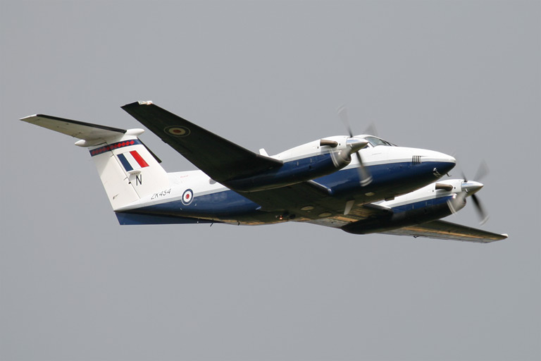 Raytheon B200 Super King Air ZK454