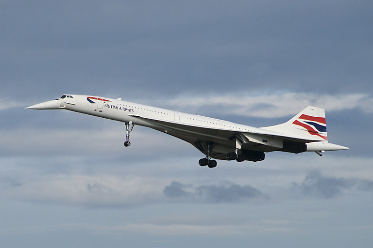 British Airways Concorde G-BOAE lands at Edinburgh Airport for the last time. Concorde G-BOAE lands at Edinburgh Airport.