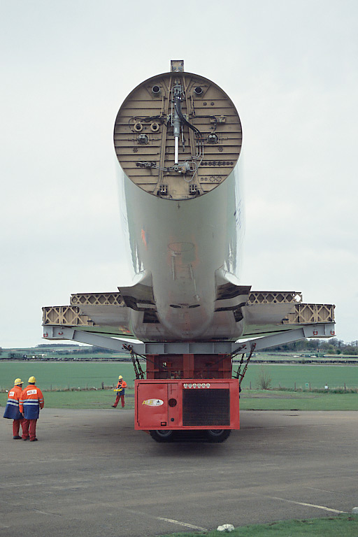 Abnormal Load Engineering show off their state-of-the-art transporter.