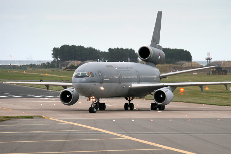 McDonnell Douglas KDC-10-30CF s/n T-264 "Prins Bernhard"