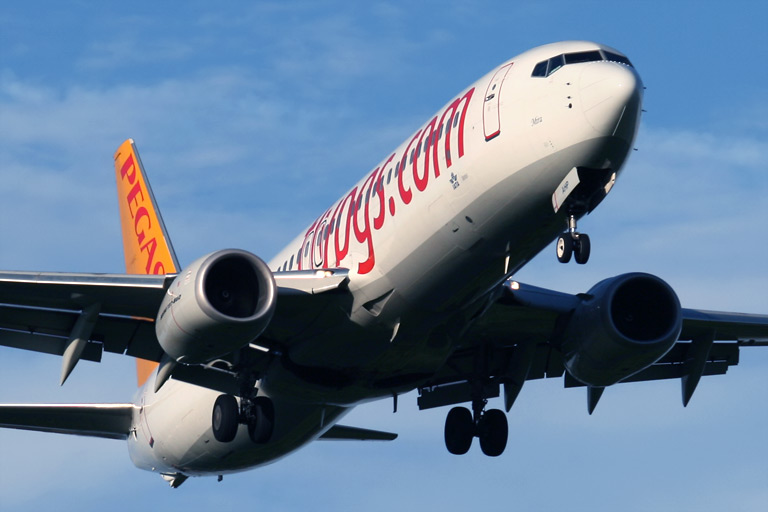 Pegasus Airlines Boeing 737-82R TC-AHP "Mira"