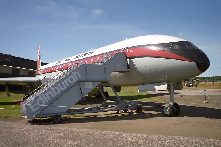 De Havilland DH106 Comet 4C G-BDIX