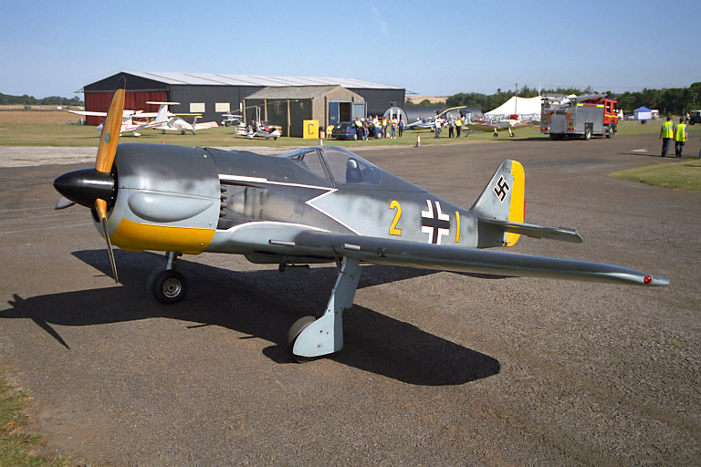 War Replica Fw190 G-SYFW