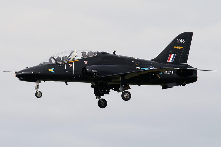 Hawk T1/A XX245