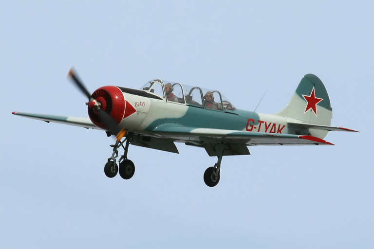 Bacau Yak-52 G-TYAK "Betsy"