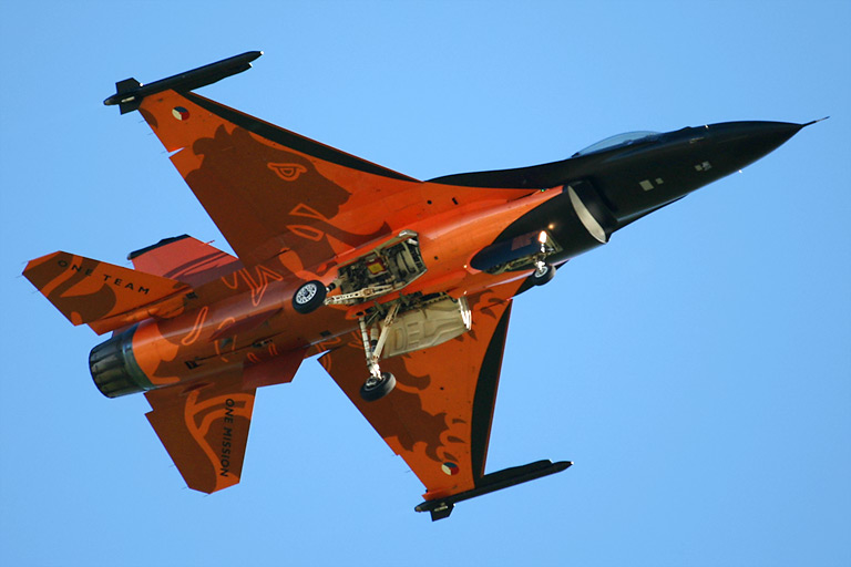 Fokker F-16AM Fighting Falcon J-015