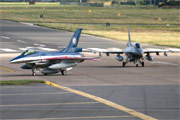 Fokker F-16AM Fighting Falcon 686 and Fokker F-16BM Fighting Falcon 305 Fokker F-16AM Fighting Falcon 686 and Fokker F-16BM Fighting Falcon 305