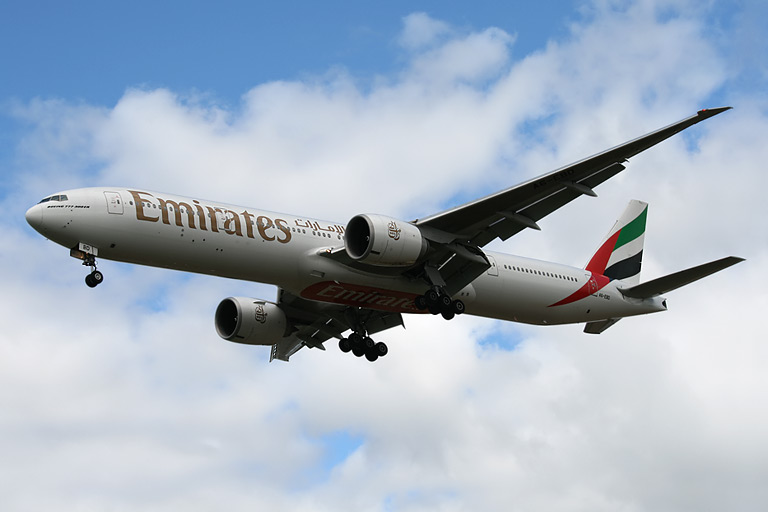 Emirates Boeing 777-31H/ER A6-EBD