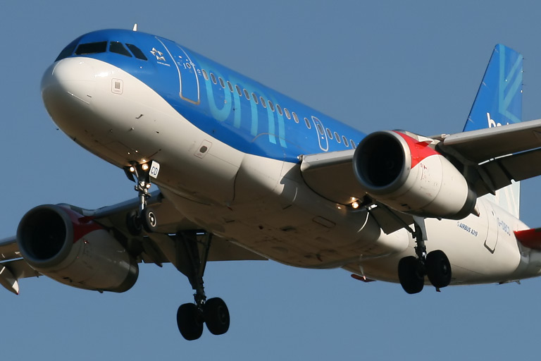 BMI British Midland Airbus A319-131 G-DBCD