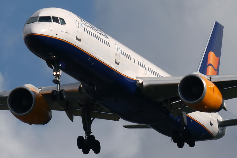 Icelandair Boeing 757-208 TF-FIP "Leifur Eiriksson"