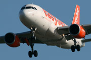 EasyJet Airbus A319-111 G-EZAY